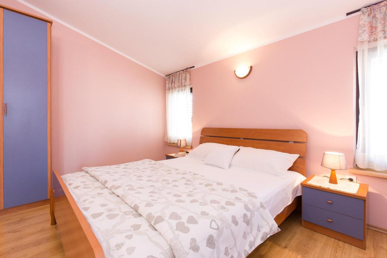 Villa Paradiso Punat Buitenkant foto