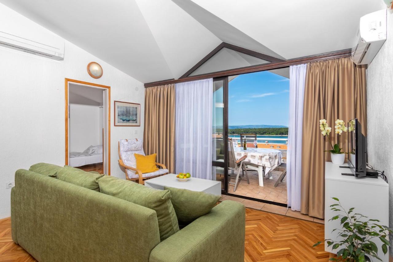 Villa Paradiso Punat Buitenkant foto