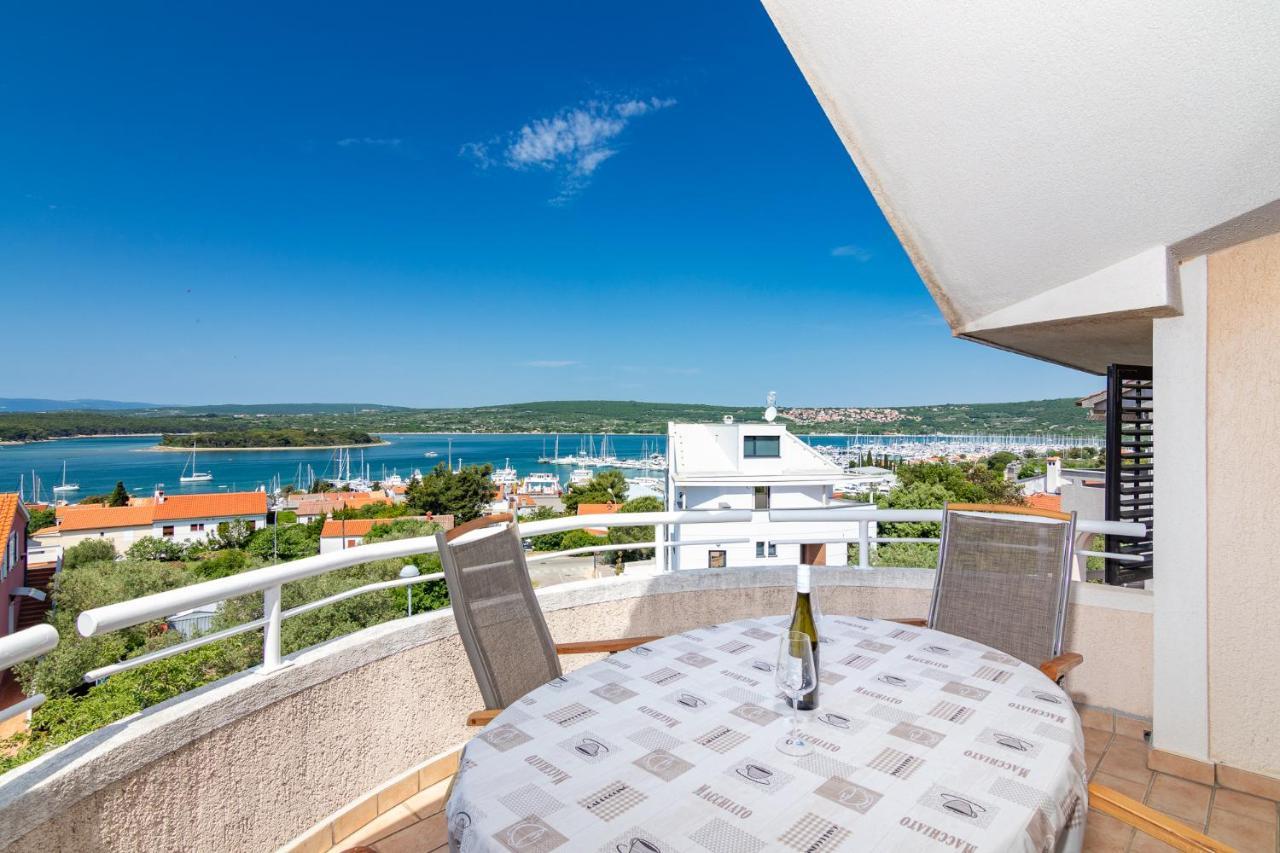 Villa Paradiso Punat Buitenkant foto