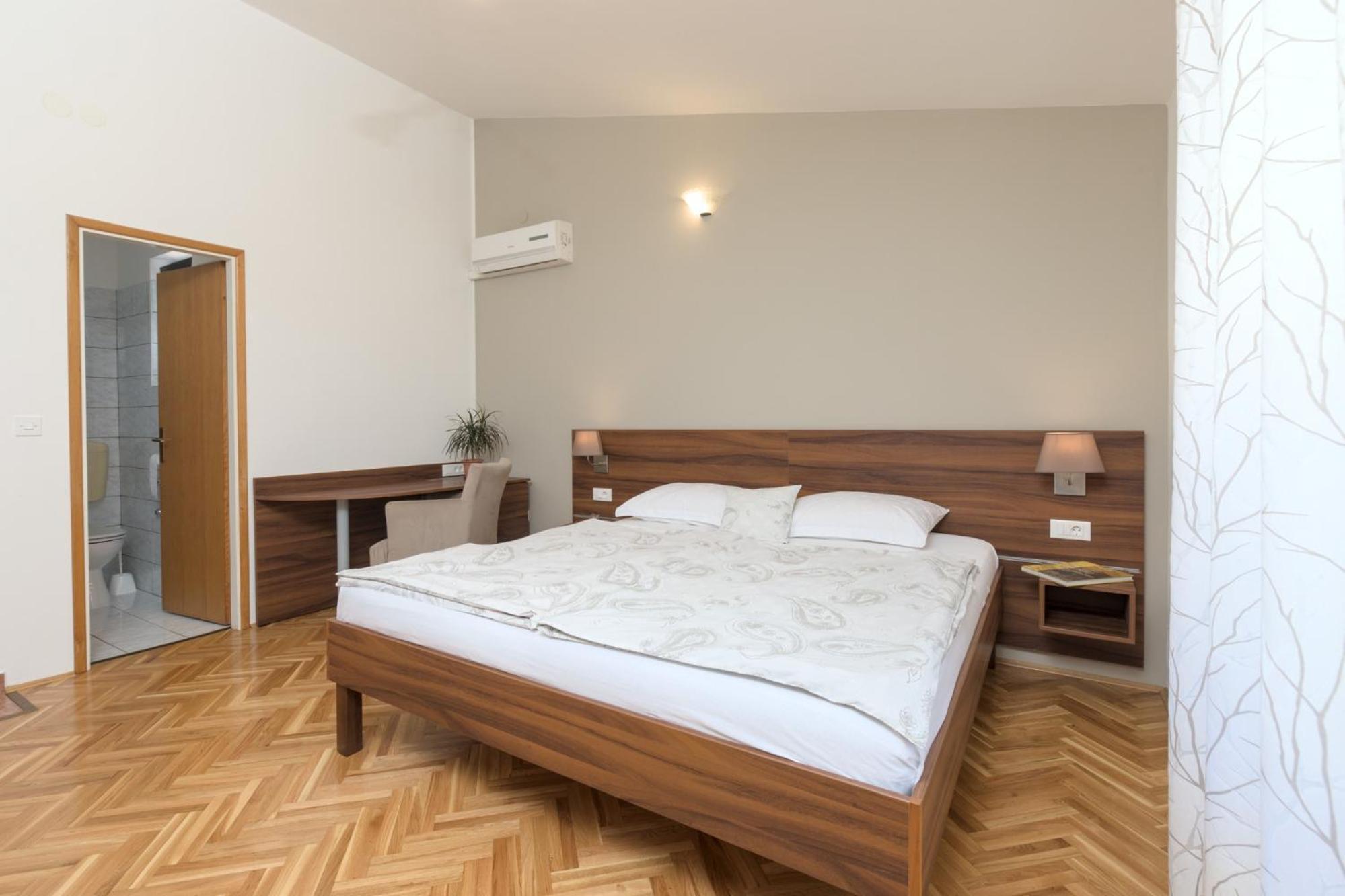 Villa Paradiso Punat Buitenkant foto
