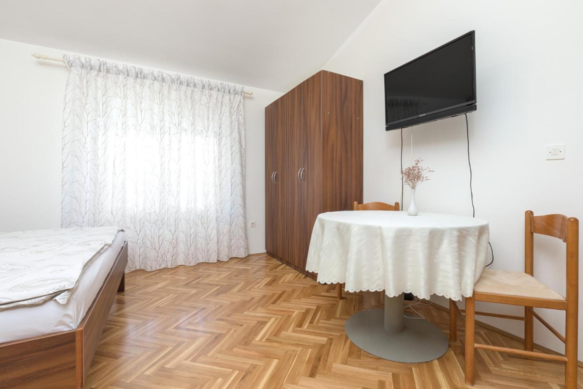 Villa Paradiso Punat Buitenkant foto
