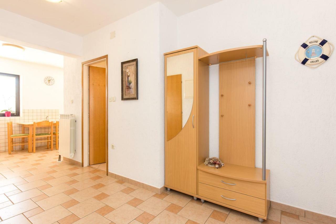 Villa Paradiso Punat Buitenkant foto